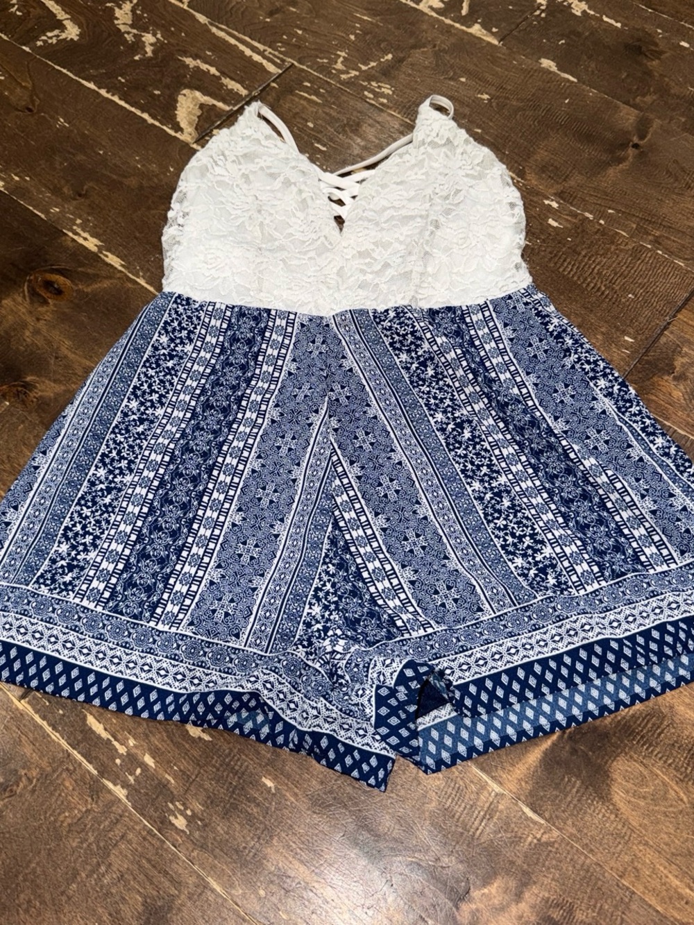 Rue21 White Lace Top Navy Patterned Womens One-Piece Romper